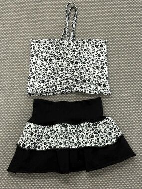 Random Hearts Floral Two-Piece Crop Top and Skirt Set